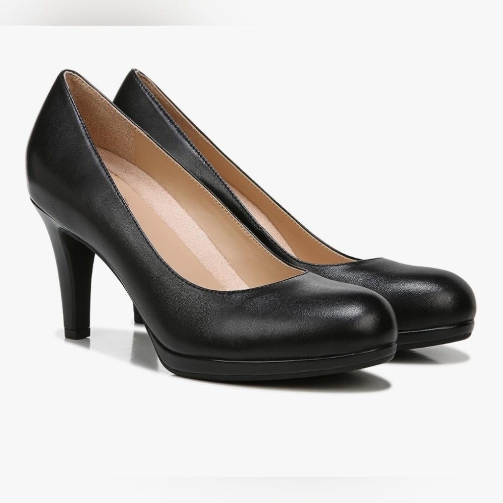 Naturalizer Michelle Classic High Heels